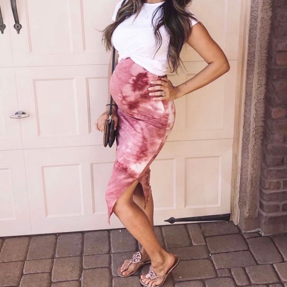 Dresses & Skirts - Maternity dress (ANY 2 MATERNITY DRESS FOR $26)